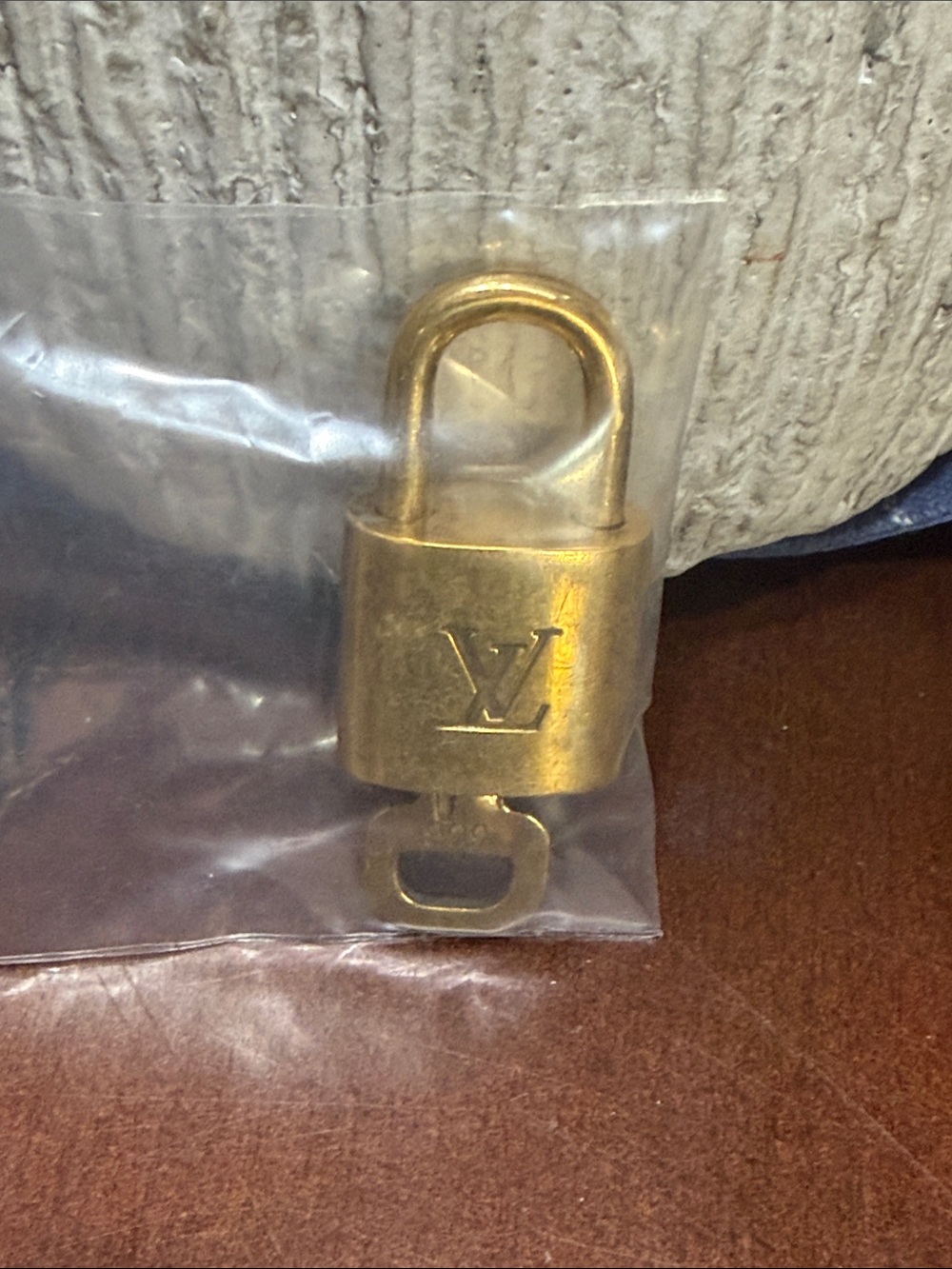 LV lock and key #306